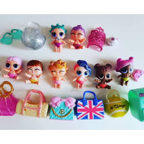 petite sœur poupée lol